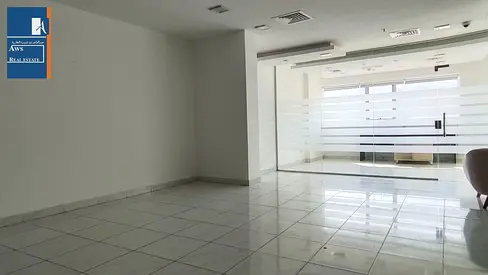 Independent Office in Prime Location - On Sheikh Zayed Road