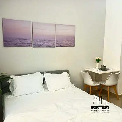 POOL VIEW l FULLY FURNISHED l CLOSE TO CITY CENTER