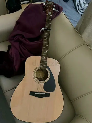 YAMAHA GUITAR