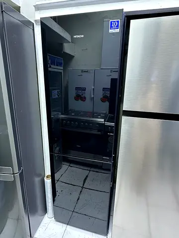 Hitachi refrigerator 410 liter bottom freezer same like a new condition