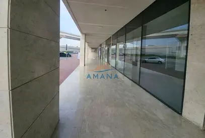 Your Showroom With Me | Huge Size |Main Road View