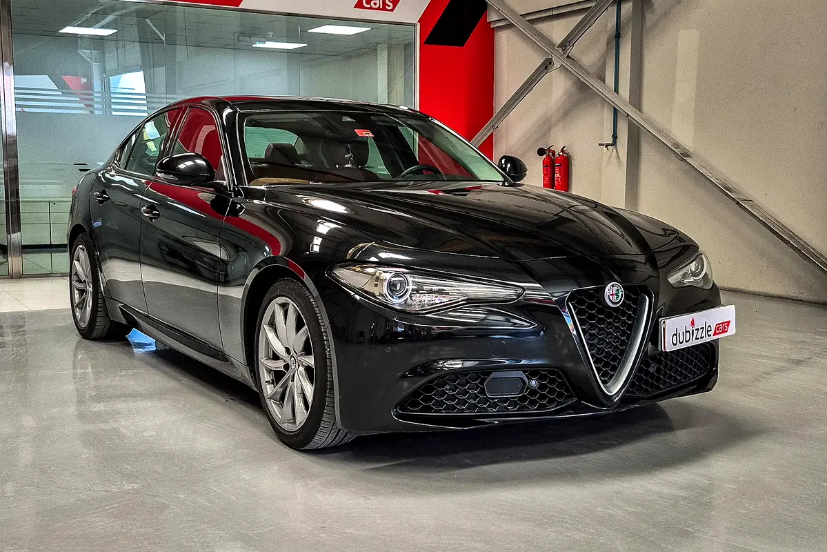 Alfa Romeo Giulia 2018 — photo 1 of 13
