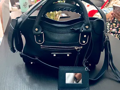 Authentic Balenciaga Classic Metallic Edge City Bag - Silver Hardware Navy blue