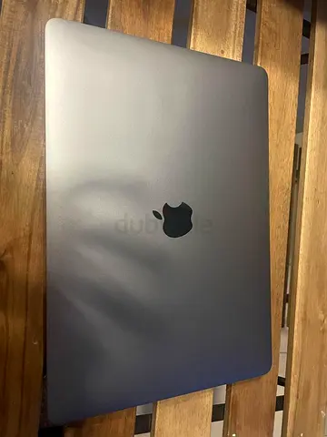Macbook Air 13” M1 2020 Model