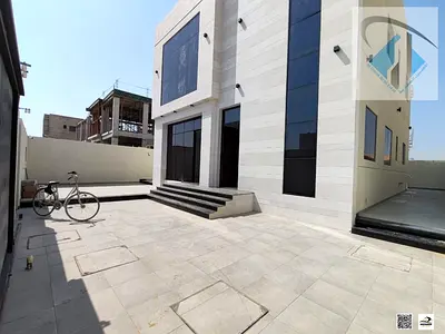 فيلا فاخره للبيع تشطيبات ممتازه جدا في ارقي مناطق بعجمان