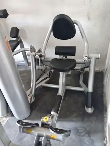 Seated hip abductor/adductor machine - used, working condition