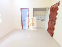 Close kitchen studio available for family Good location central gas family home Muwaileh
