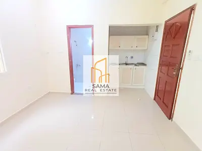 Close kitchen studio available for family Good location central gas family home Muwaileh