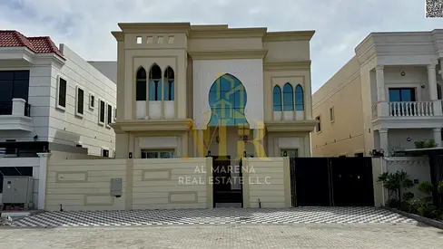فيلا فاخرة للبيع في العالية – طابقين ورووف 7غرف نوم بمساحات واسعة وتشطيبات راقية بسعر شامل ومكيفات  تملك حر