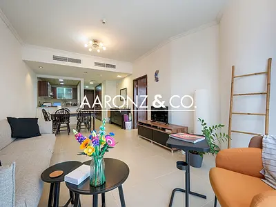 Lake View | Spacious | Near Metro | Vacant Soon