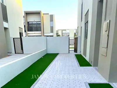 Single Row | Spacious Layout | Prime Community