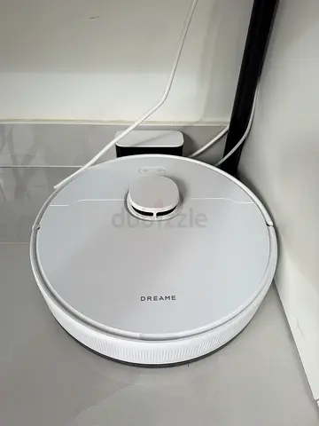 Dreame Robot Vacuum (White) — Working, Good Condition