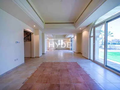 Golf Course Backing | Upgraded | 5 Beds