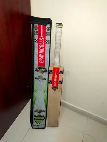 Cricket bat