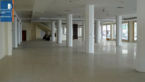 High-Visibility Road Facing Showroom, Spacious 19,000 Sq.Ft.