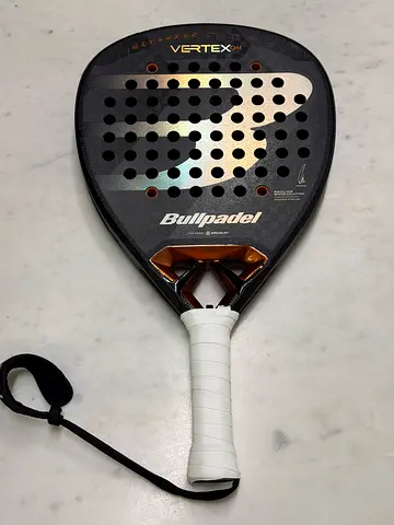 Bullpadel Vertex 04 2025