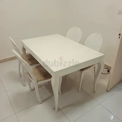 White dining table set with 4 chairs - used