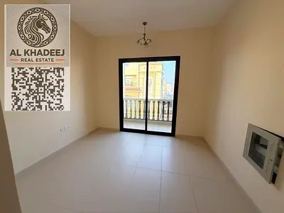 First tenant, spacious studio apartment with a balcony and open view in the Al-Aliya area, close to all services and main roads.