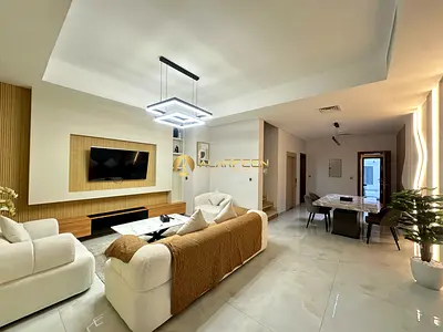 Spacious 4BR With Elevator | Community View | G+2