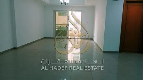 للإيجار السنوي – شقة 3 غرف وصالة مع غرفة خادمة في المجاز 1