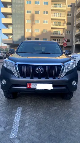Toyota Prado GXR | 4.0L | GCC Spec | 2017 | Al Futtaim Service Contract | Service History