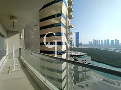 Seaside Serenity: 1-Bedroom Apartment with Full Sea View