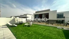 Fully Furnished | Upgraded | Vacant Unit