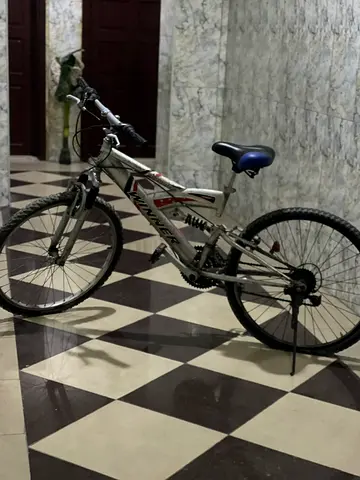 للبيع سيكل جبلي من ماركة Winner، السيكل نظيف وممتاز