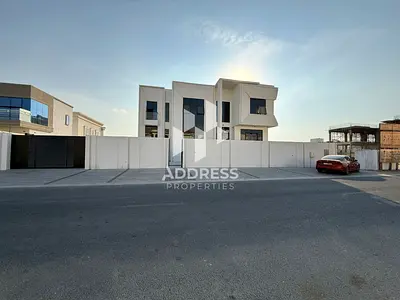 فيلا سوبر ديلوكس للبيع في ضاحية البديع – الشارقة