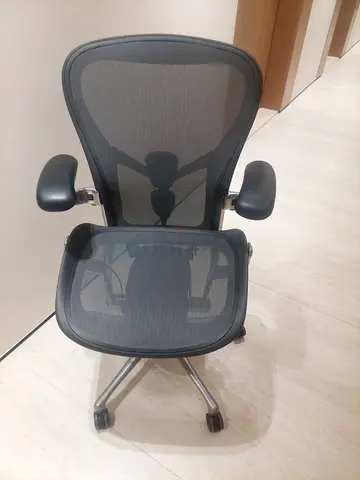 Aeron Remastered V2 Version Herman Miller Chair C Size – Graphite Polished Aluminium Frame Fully Adj