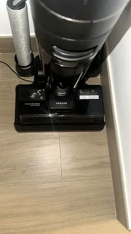 Dreame cordless stick vacuum - lightly used, fully functional