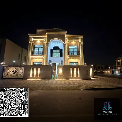 Luxury villa on the corner of two streets, classic design, 6 master bedrooms, a roof, central air conditioning, freehold for all nationalities...
