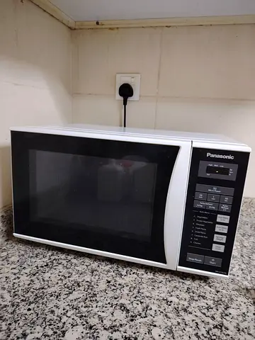 Panasonic Countertop Microwave - Used, Working