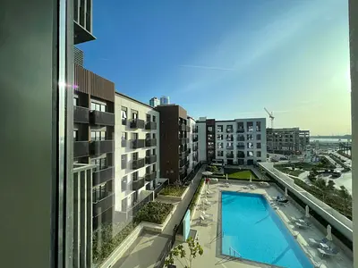 Beautiful 1-bedroom apartment in Maryam Island with a balcony overlooking the pool. Free parking, 1 month free, gym and swimming pool access included