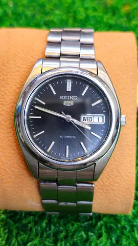 Vintage Seiko 5 Automatic Japan made Mens watch for sale (Used)
NO BOX NO PAPER