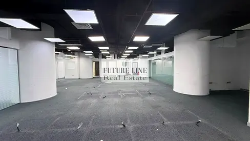 SPACIOUS HIGHFLOOR OFFICE-NEAR METRO STATION