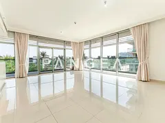 Tenanted l Big Balcony l Direct Park Access