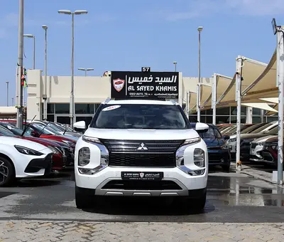 Mitsubishi Outlander - 2025 - GCC - Full Option - Low Mileage - 2.4L -7 Seats - Excellent Condition