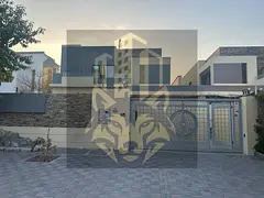 New villa with 5 rooms in Al Muwaihat 2 | Large spaces and shaded parking