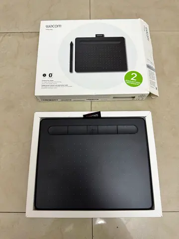 Wacom Intuos graphics tablet (small) Bluetooth