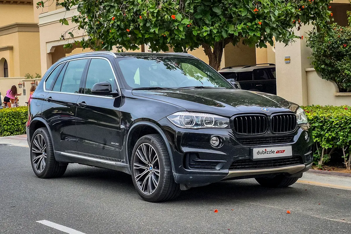 BMW X5 2018 — photo 1 of 16