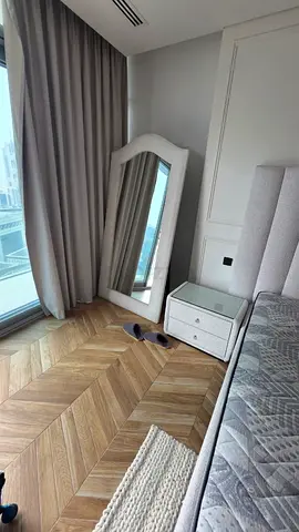 Selling Top quality Luxury The One Brand Bed Set With two side tables and mattress Brand new