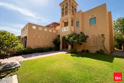 Dubai Style | Vacant | Big Plot