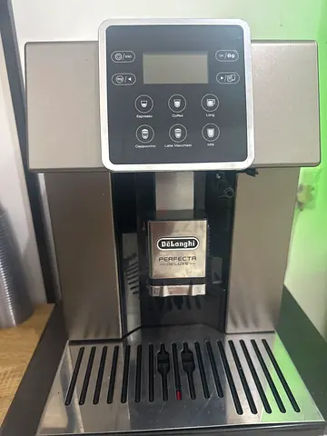 DeLonghi Coffee Machine