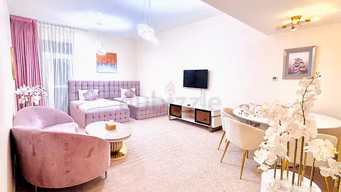 Room  available for rent in Horizon tower