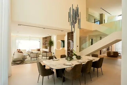Fully Upgraded | 5 bedrooms | Lake View
