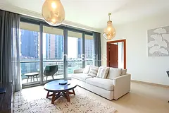 Vacant | Direct Mall +Metro Access | Middle Layout