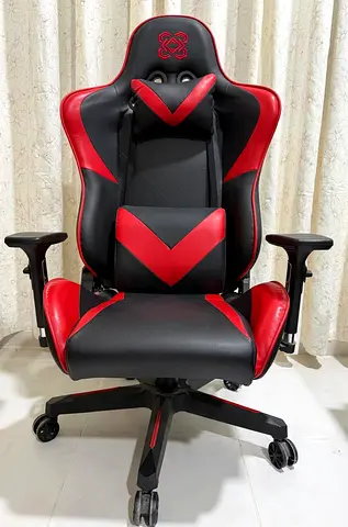 Red  Black Ergonomic Gaming Chair — like new / rarely used, excellent Condition, with lumber pillow