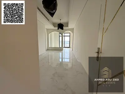 اشيك واجمل شقة اول ساكن تتكون من ثلاث غرف نوم ماستر _مع صالة واسعة جدا _مطبخ مجهز _3حمام _خزائن بالحائط _مع جيم مع مسبح _تكييف مركزي _السعر الافضل