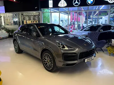 2023 Porsche CAYENNE photo 5